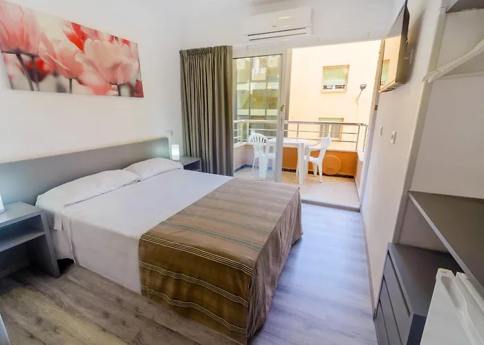 Hostal Anna Benidorm